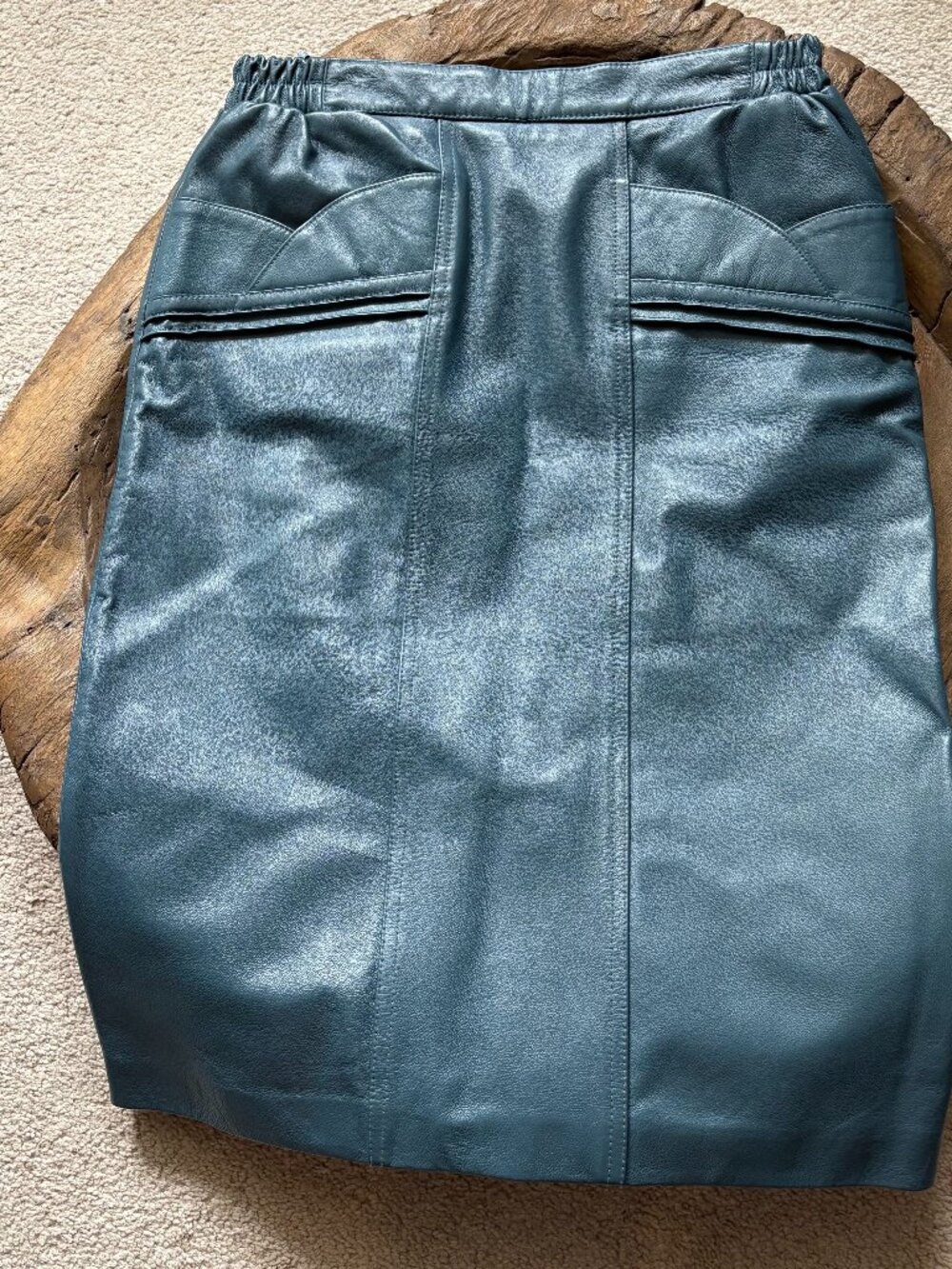 Excelled Collection teal leather midi length women's skirt size 10